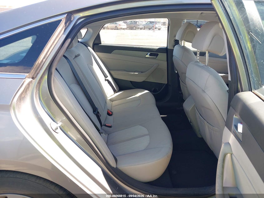 HYUNDAI SONATA HYBRID 2017 VIN KMHE24L36HA065403