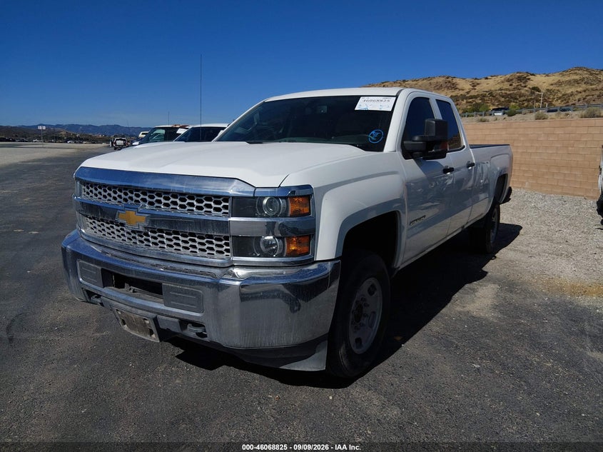 2019 Chevrolet Silverado, Удар ззаду, IAAI, VIN 2GC2CREG7K1227428 — фото 2