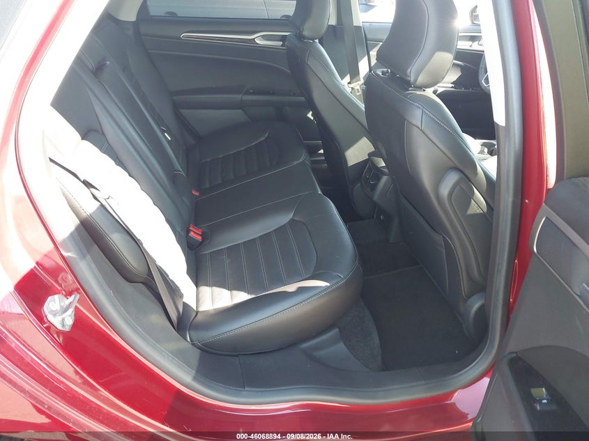 2015 FORD FUSION auction photo 8