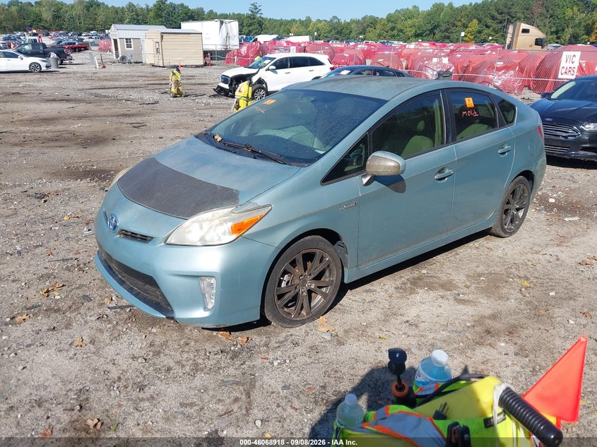 2013 TOYOTA PRIUS auction photo 2