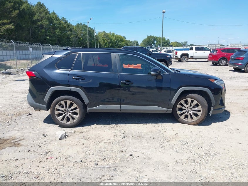 TOYOTA RAV4 - zdjęcie 13