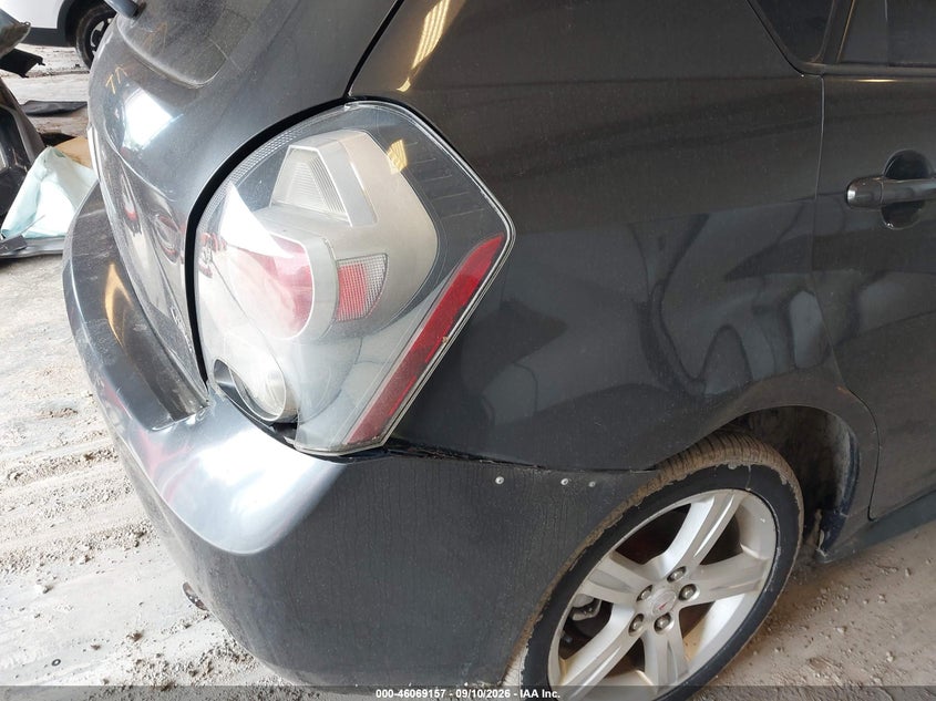 2010 PONTIAC VIBE auction photo 6