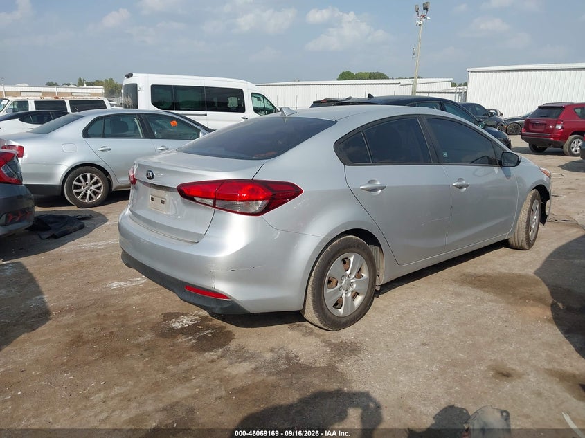 Vin: 3kpfl4a72he122477, lot: 46568704, kia forte lx 20174