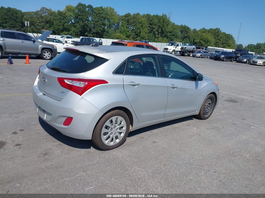 2016 HYUNDAI ELANTRA GT auction photo 4