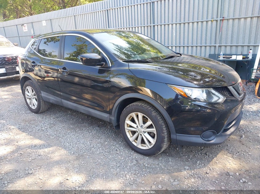 2018 NISSAN ROGUE SPORT auction photo 1
