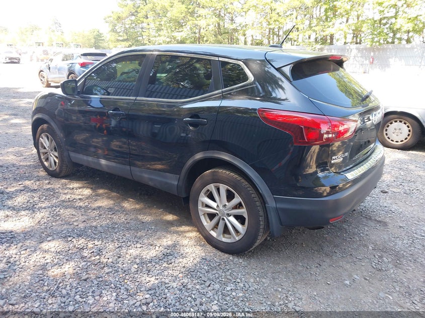 2018 NISSAN ROGUE SPORT auction photo 3