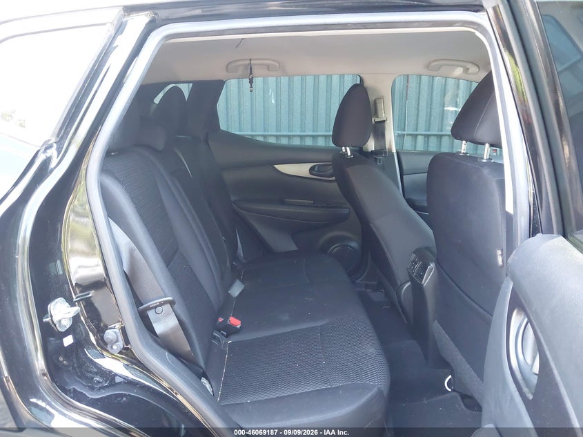 2018 NISSAN ROGUE SPORT auction photo 8