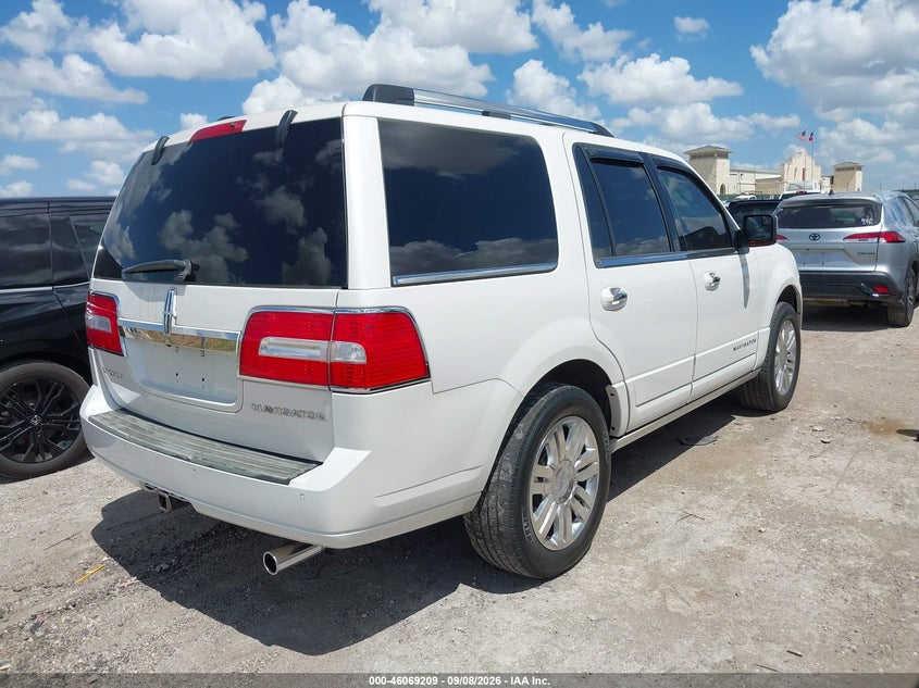 2013 LINCOLN NAVIGATOR auction photo 4