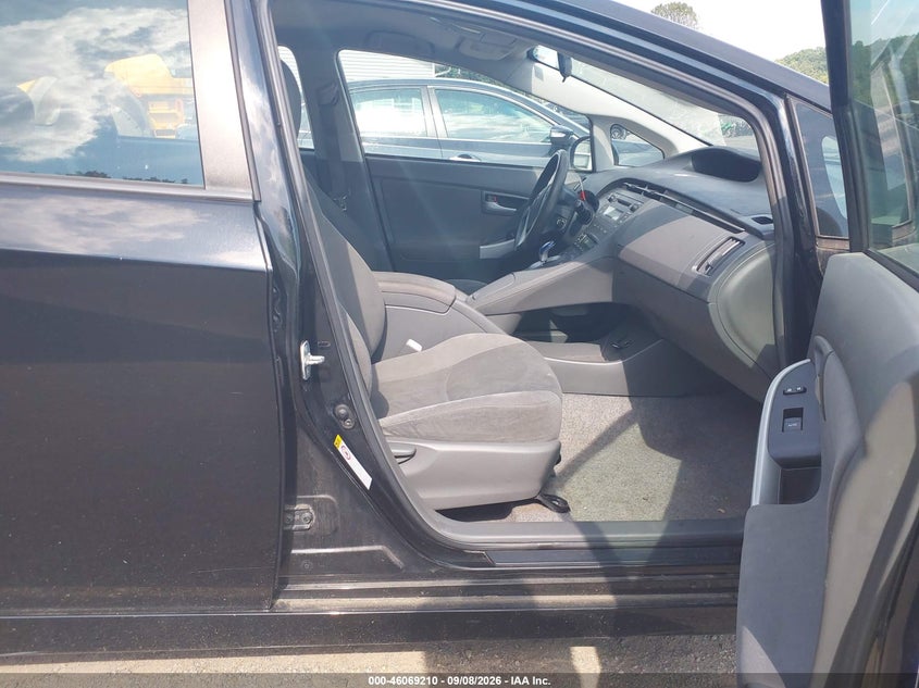 TOYOTA PRIUS 2011 VIN JTDKN3DU0B1477890