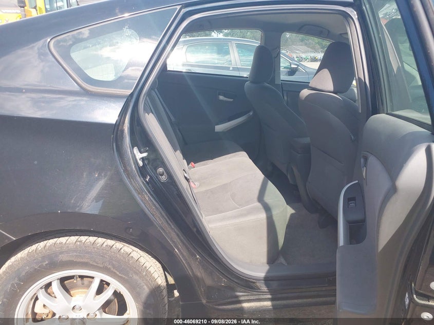 TOYOTA PRIUS 2011 VIN JTDKN3DU0B1477890
