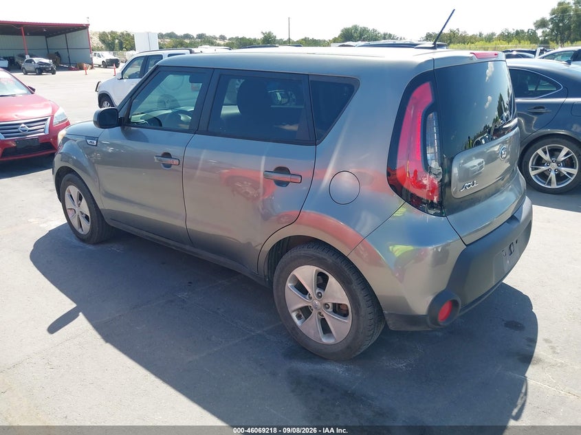 2016 KIA SOUL auction photo 3