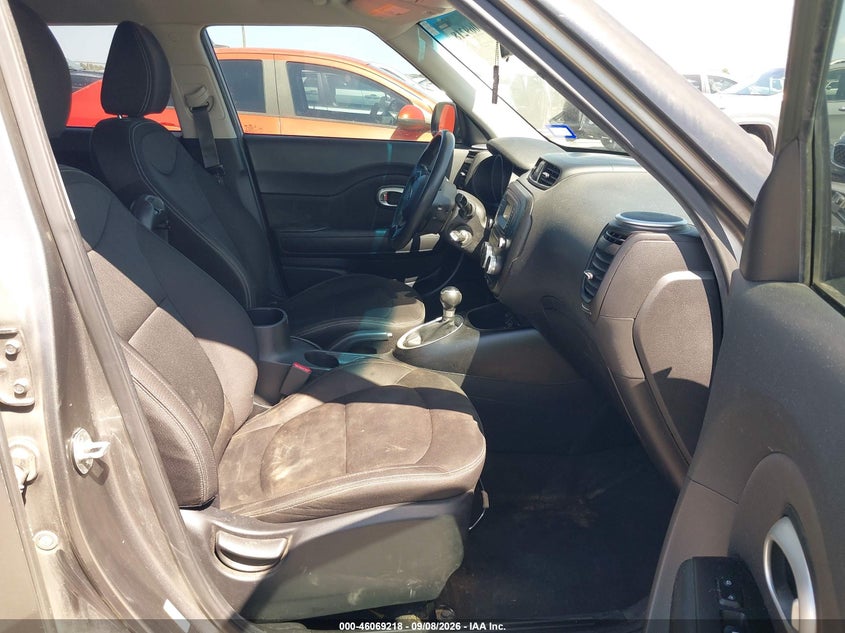 2016 KIA SOUL auction photo 5