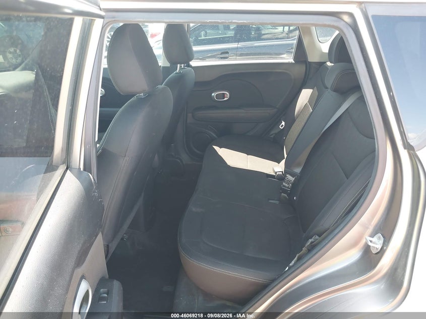 2016 KIA SOUL auction photo 8