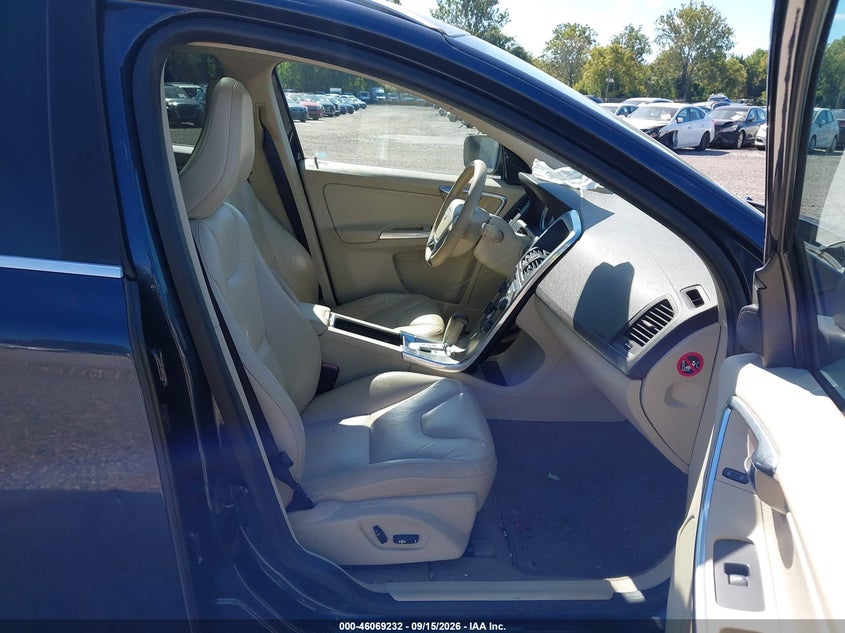VOLVO XC60 2012 VIN YV4940DZ3C2292754