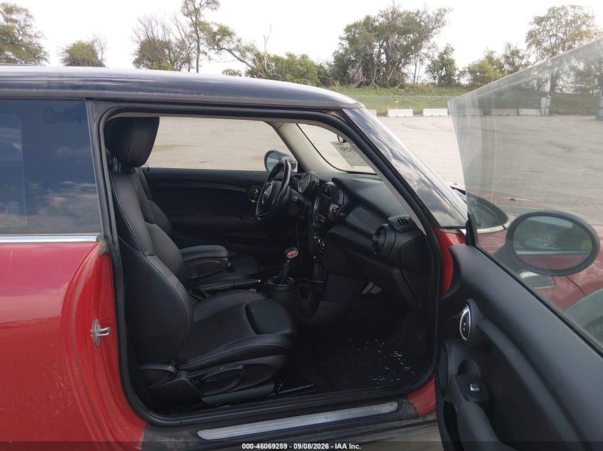 2014 MINI HARDTOP auction photo 5