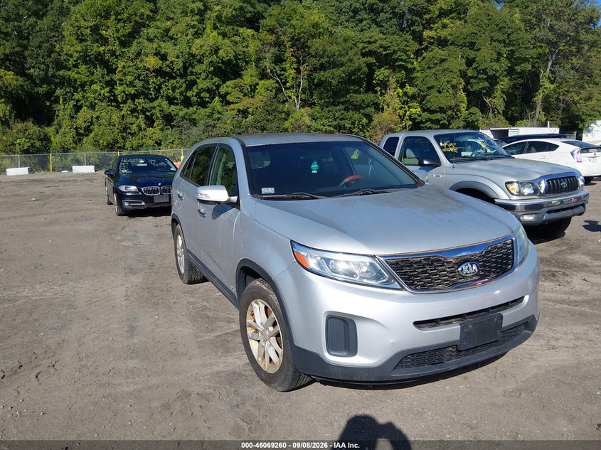 2015 KIA SORENTO auction photo 1