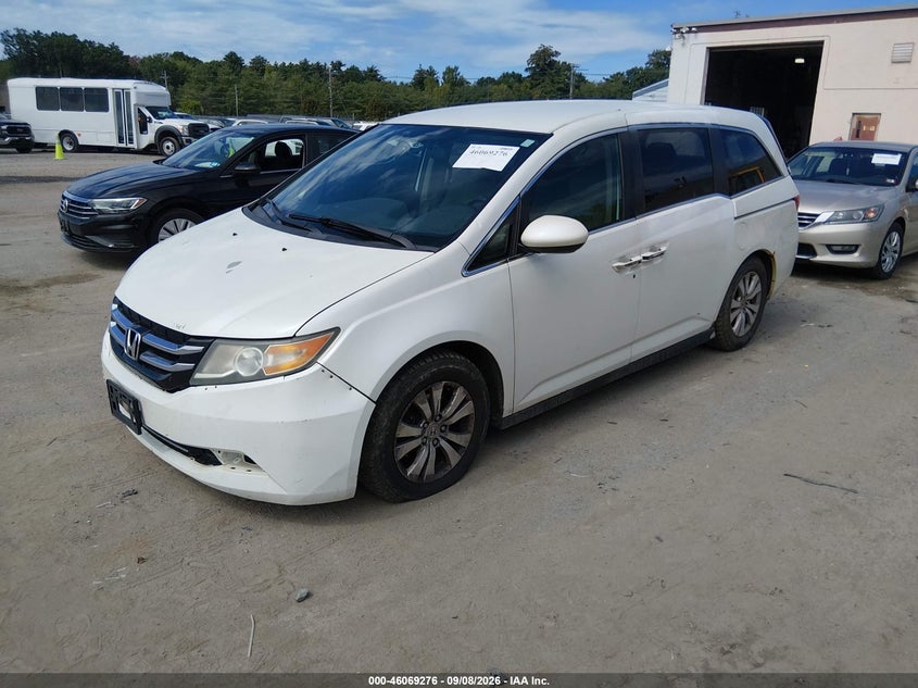 2014 HONDA ODYSSEY auction photo 2