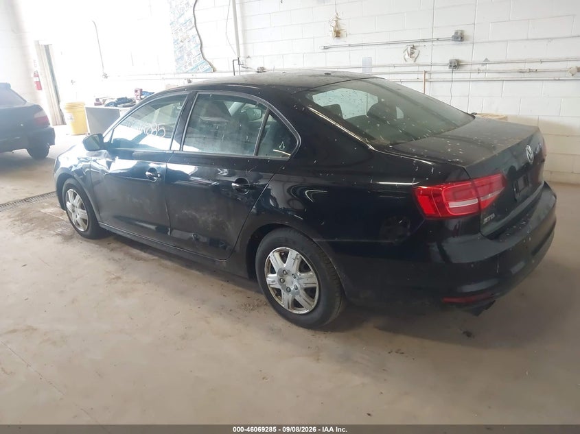 2015 VOLKSWAGEN JETTA auction photo 3
