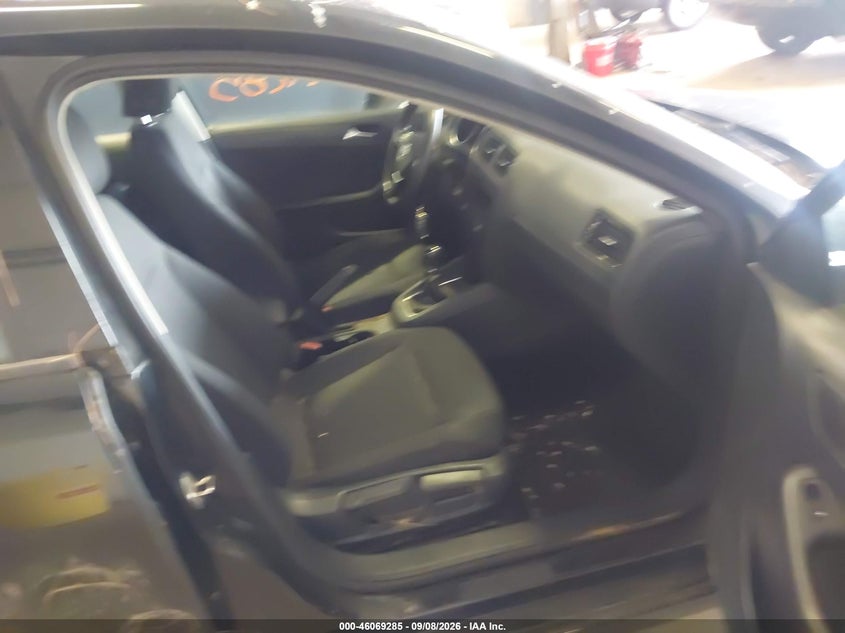 2015 VOLKSWAGEN JETTA auction photo 5