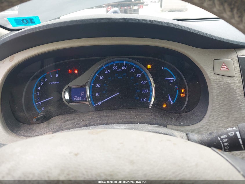 2014 TOYOTA SIENNA auction photo 7