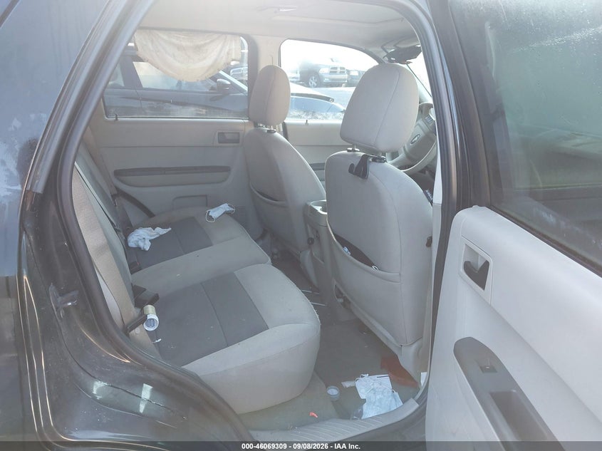 2008 FORD ESCAPE auction photo 8