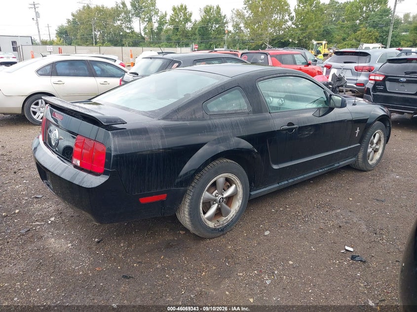 2006 FORD MUSTANG auction photo 4