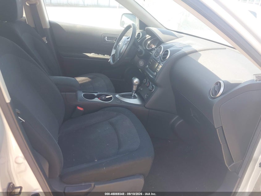2012 NISSAN ROGUE auction photo 5