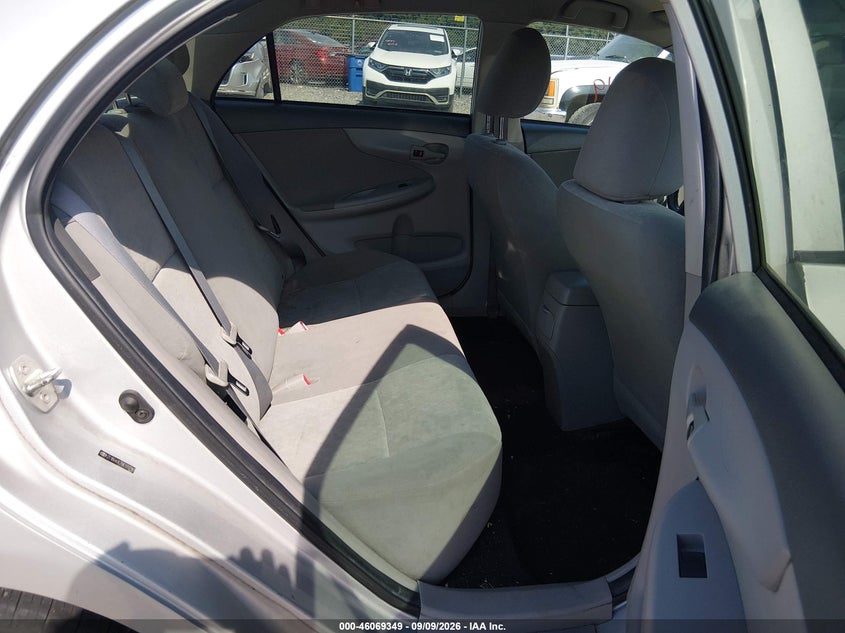 2009 TOYOTA COROLLA auction photo 8