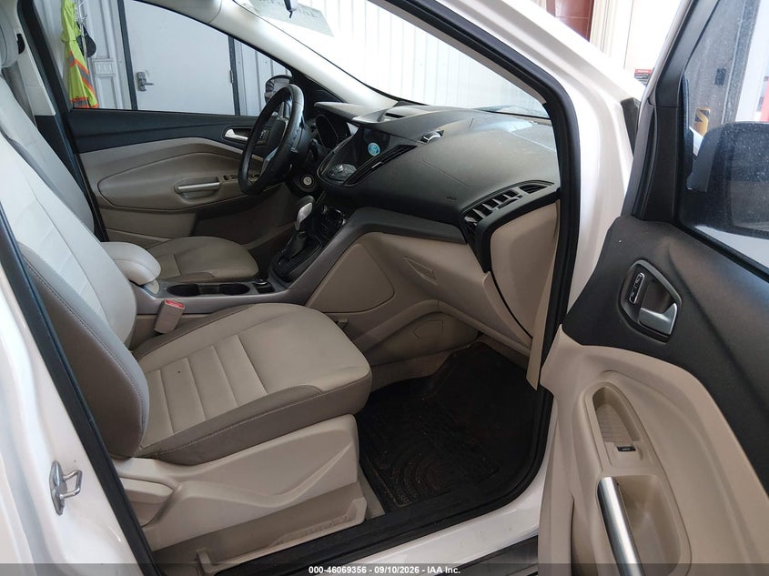 2016 FORD ESCAPE auction photo 5