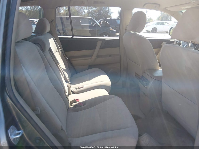 2009 TOYOTA HIGHLANDER auction photo 8