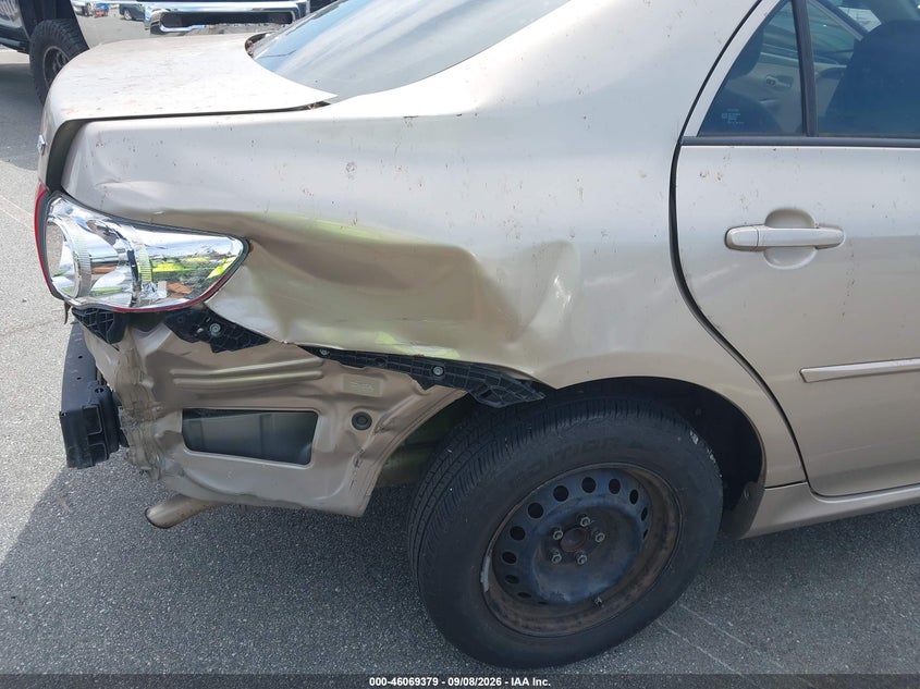 2010 TOYOTA COROLLA auction photo 6