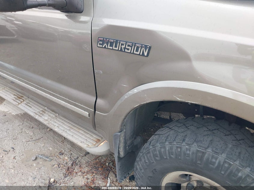 2003 FORD EXCURSION auction photo 6