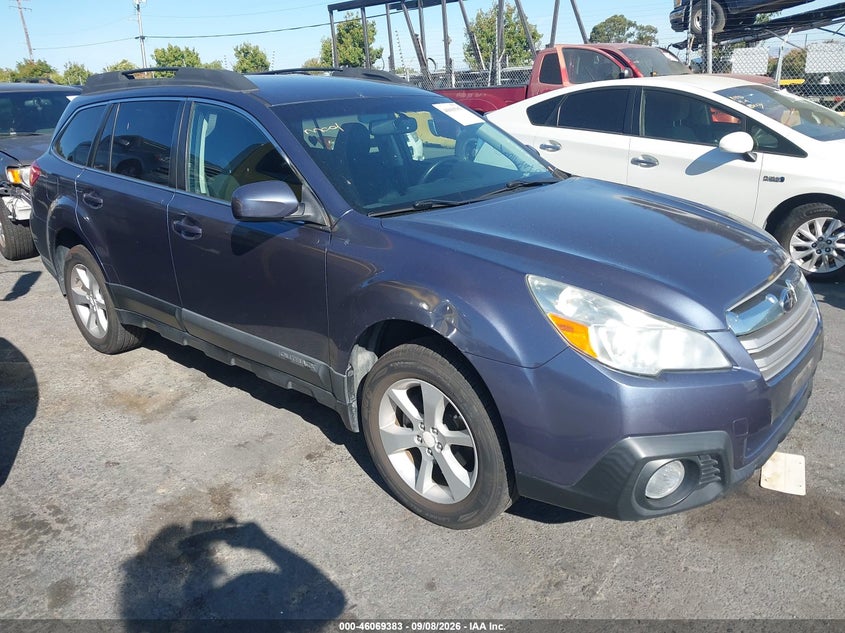 2013 SUBARU OUTBACK auction photo 1