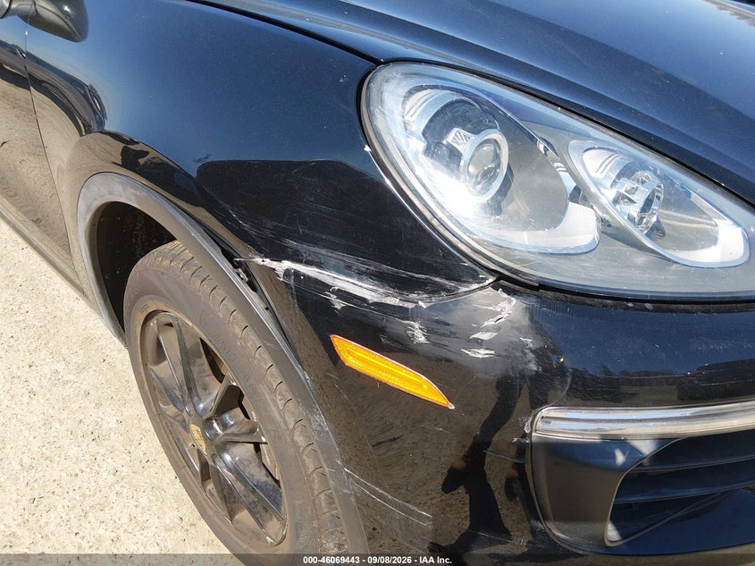 2016 PORSCHE CAYENNE auction photo 6