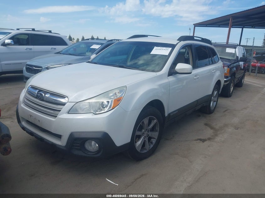 2014 SUBARU OUTBACK auction photo 2