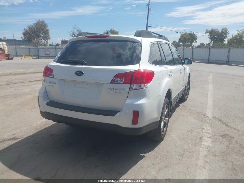 2014 SUBARU OUTBACK auction photo 4