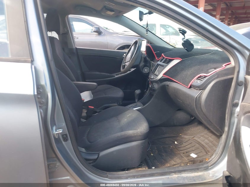 2017 HYUNDAI ACCENT auction photo 5