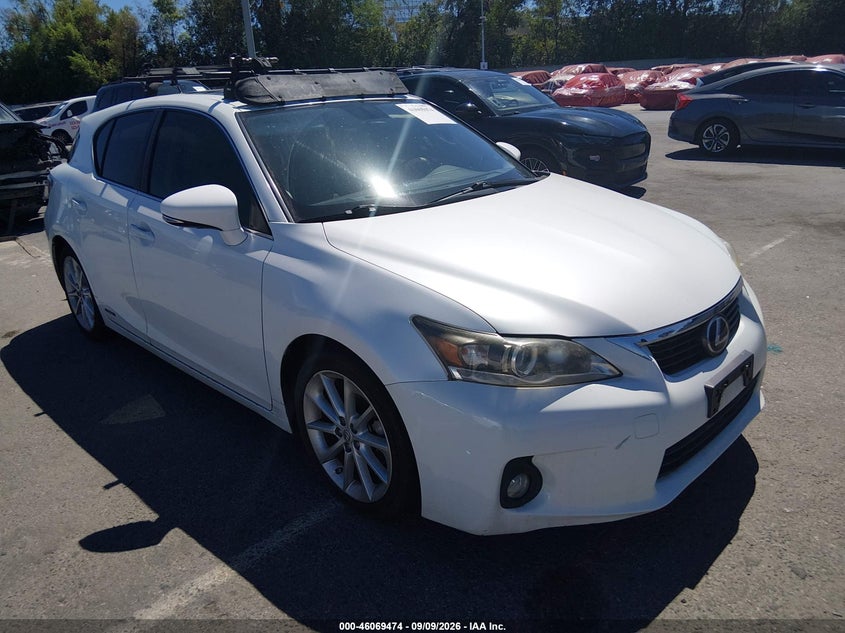 2013 LEXUS CT 200H auction photo 1