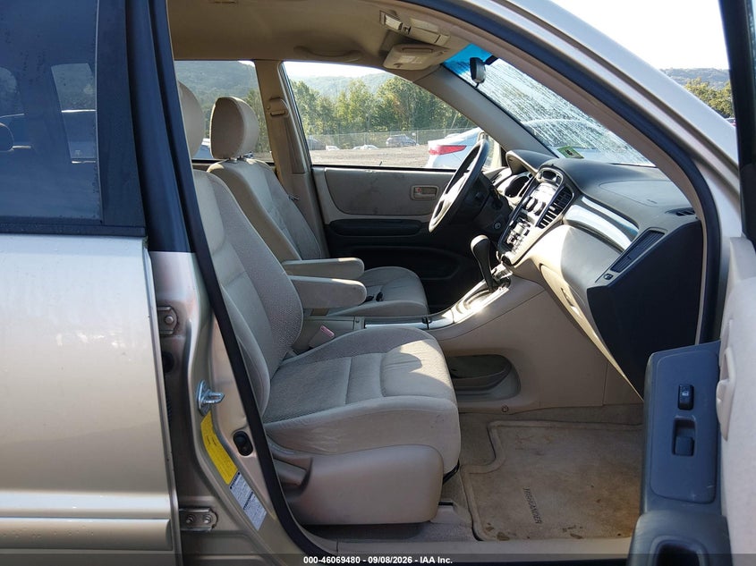 2003 TOYOTA HIGHLANDER auction photo 5