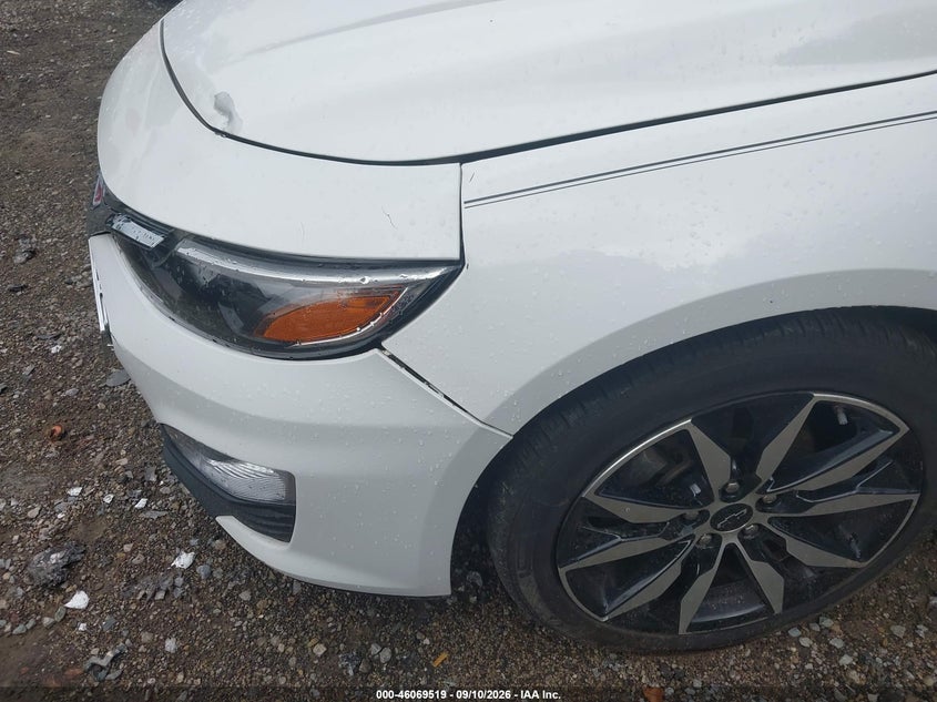 2020 CHEVROLET MALIBU auction photo 6