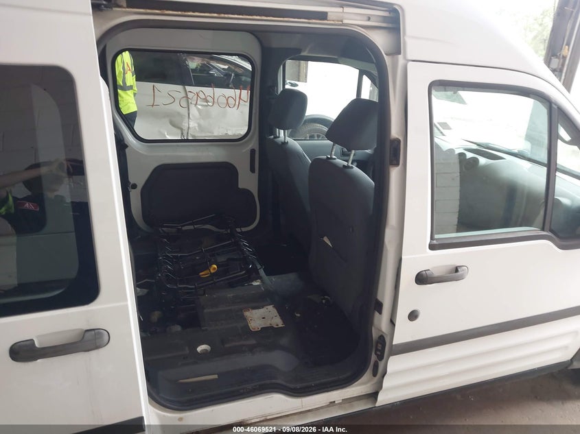 2010 FORD TRANSIT CONNECT auction photo 8