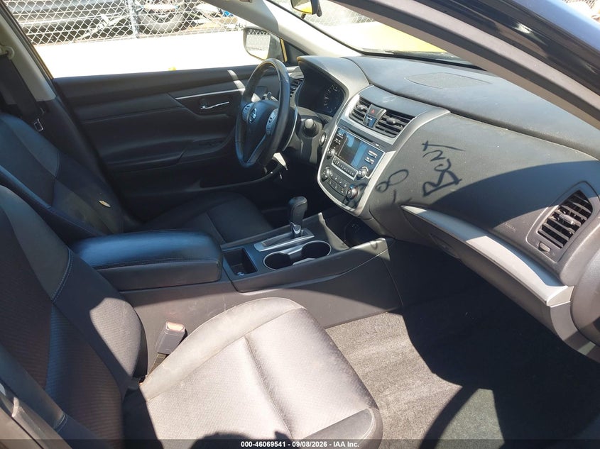 2016 NISSAN ALTIMA auction photo 5