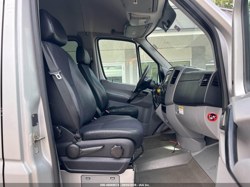 MERCEDES-BENZ SPRINTER 2500 2016 VIN WDZPE8CD0GP204151
