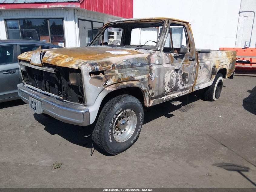 1985 FORD F250 auction photo 2