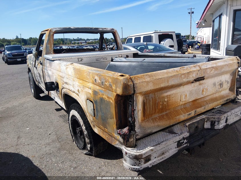 1985 FORD F250 auction photo 3