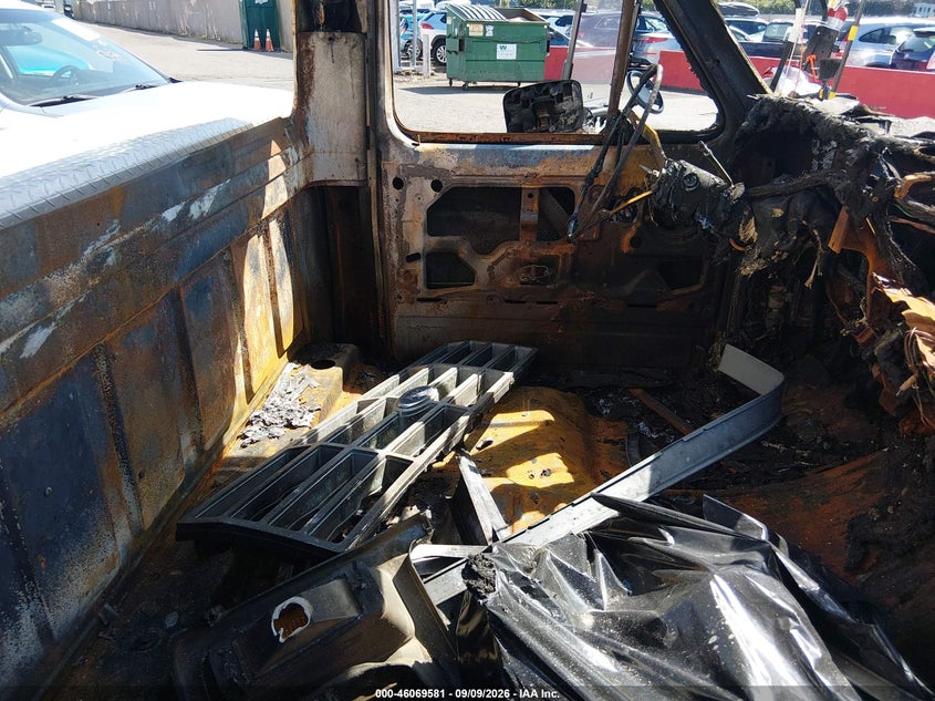1985 FORD F250 auction photo 5
