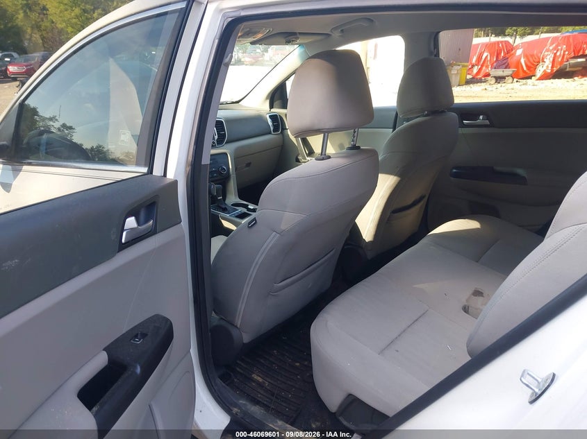 2017 KIA SPORTAGE auction photo 8