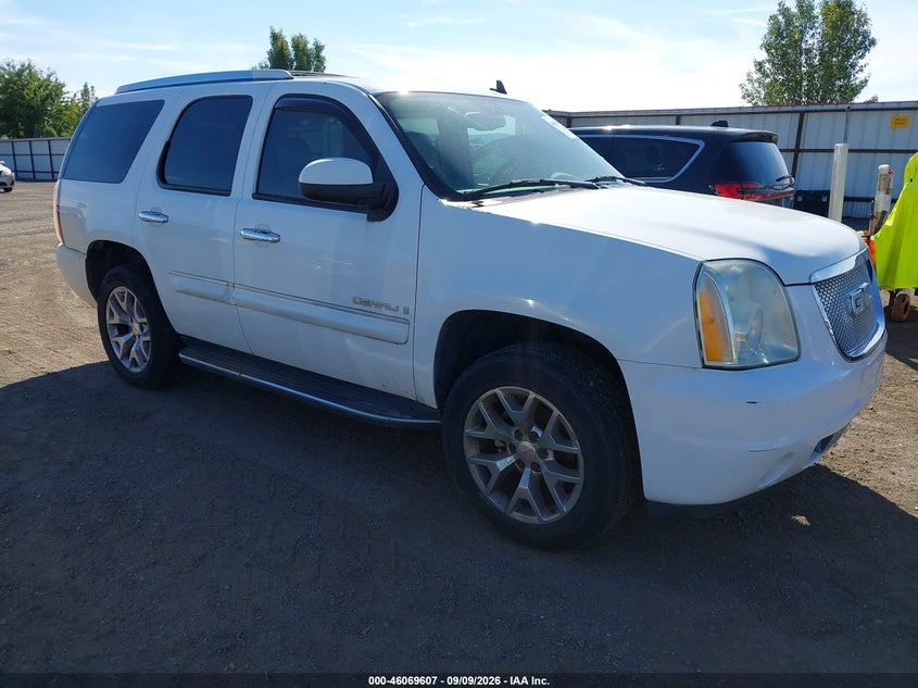 2007 GMC YUKON auction photo 1