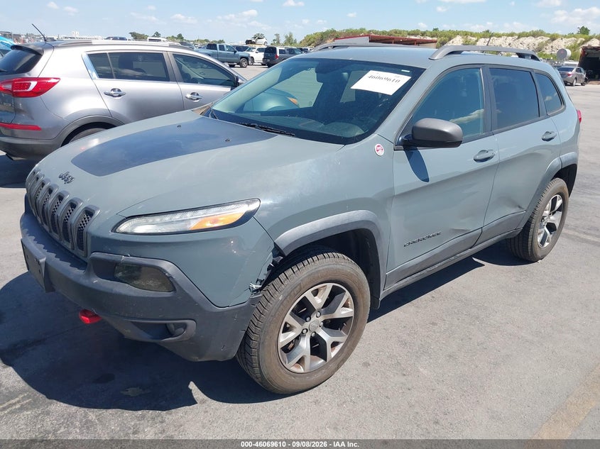 2014 JEEP CHEROKEE auction photo 2