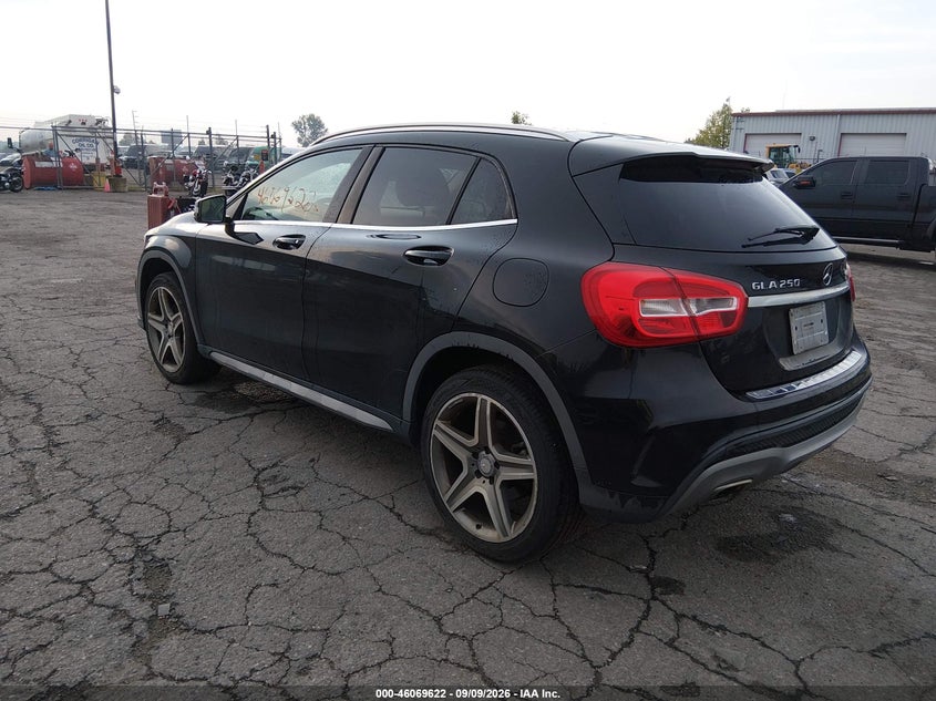 2015 MERCEDES-BENZ GLA 250 auction photo 3